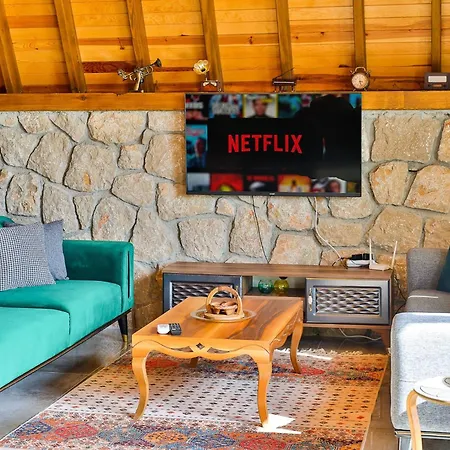 Serene Retreat With Private Pool In Ka, Trkiye Konukevi Kaş