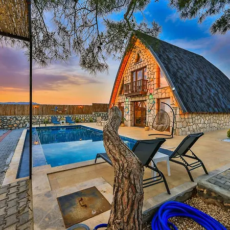 Konukevi Serene Retreat With Private Pool In Ka, Trkiye Kaş