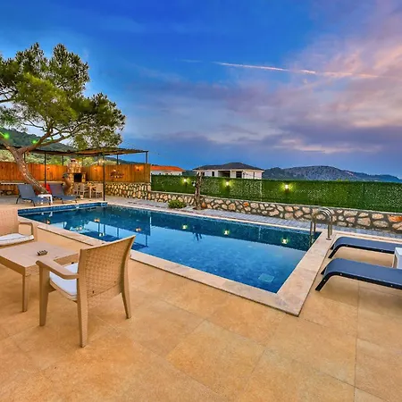 Konukevi Serene Retreat With Private Pool In Ka, Trkiye Kaş