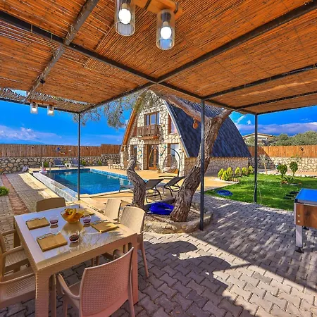 Konukevi Serene Retreat With Private Pool In Ka, Trkiye Kaş