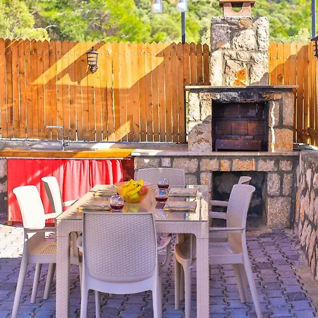 Serene Retreat With Private Pool In Ka, Trkiye 4* Kaş