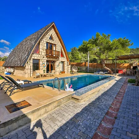 Serene Retreat With Private Pool In Ka, Trkiye Konukevi Kaş