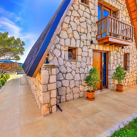 Serene Retreat With Private Pool In Ka, Trkiye