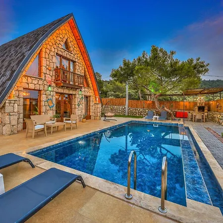 Serene Retreat With Private Pool In Ka, Trkiye Konukevi 4*