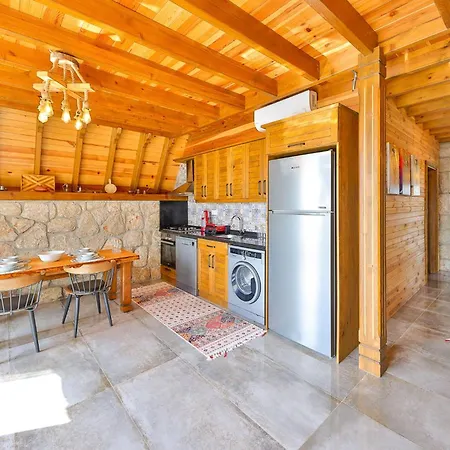Serene Retreat With Private Pool In Ka, Trkiye Konukevi