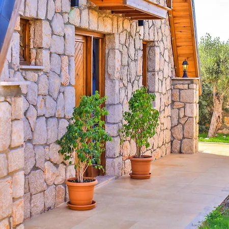 Serene Retreat With Private Pool In Ka, Trkiye 4* Kaş